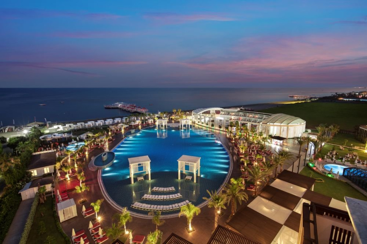 SELECTUM LUXURY RESORT