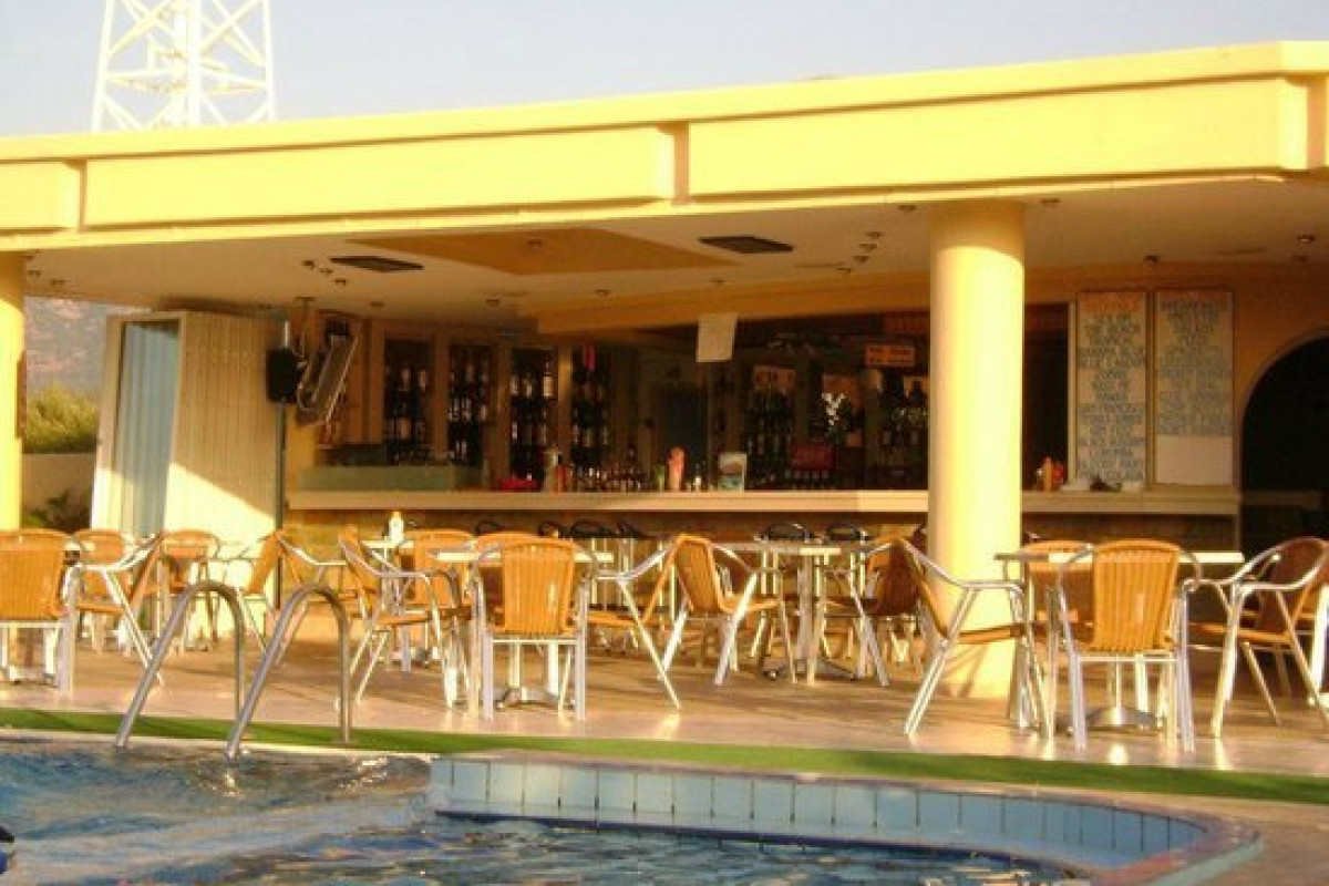 Nikos Hotel  (rec 2*)