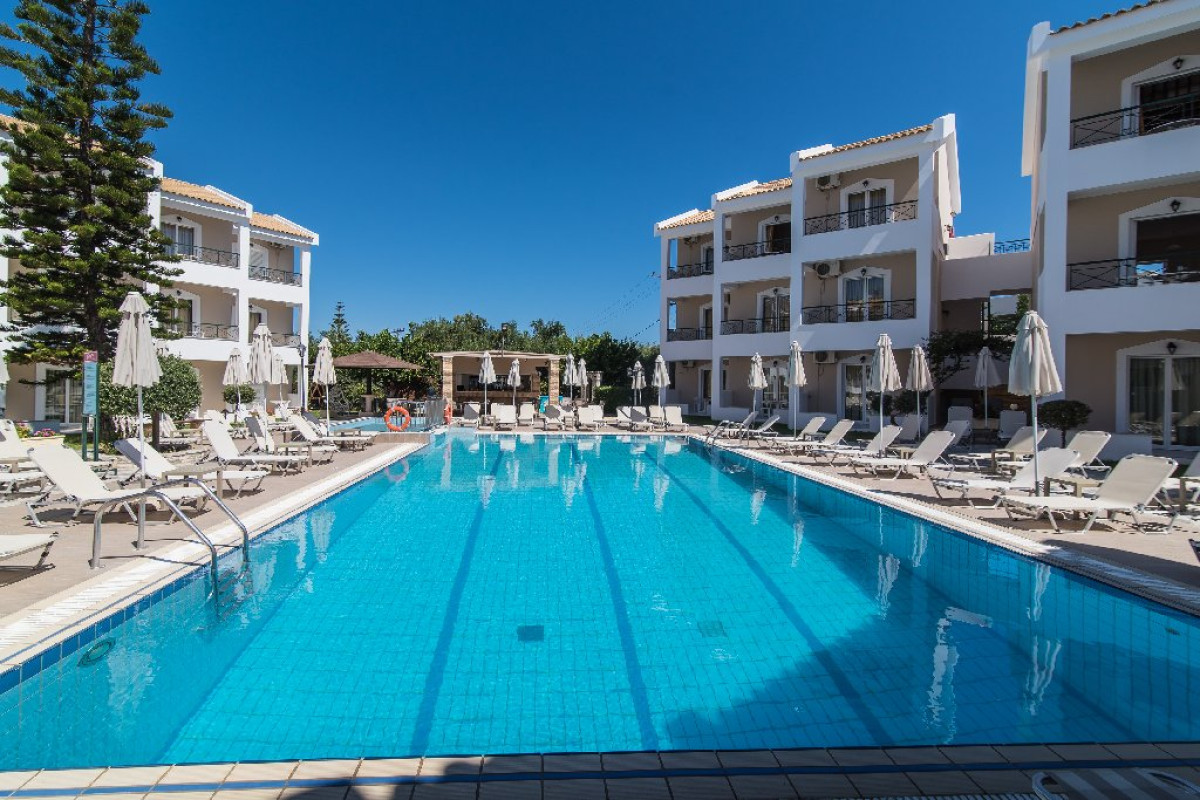 Maistrali Hotel (Tragaki )