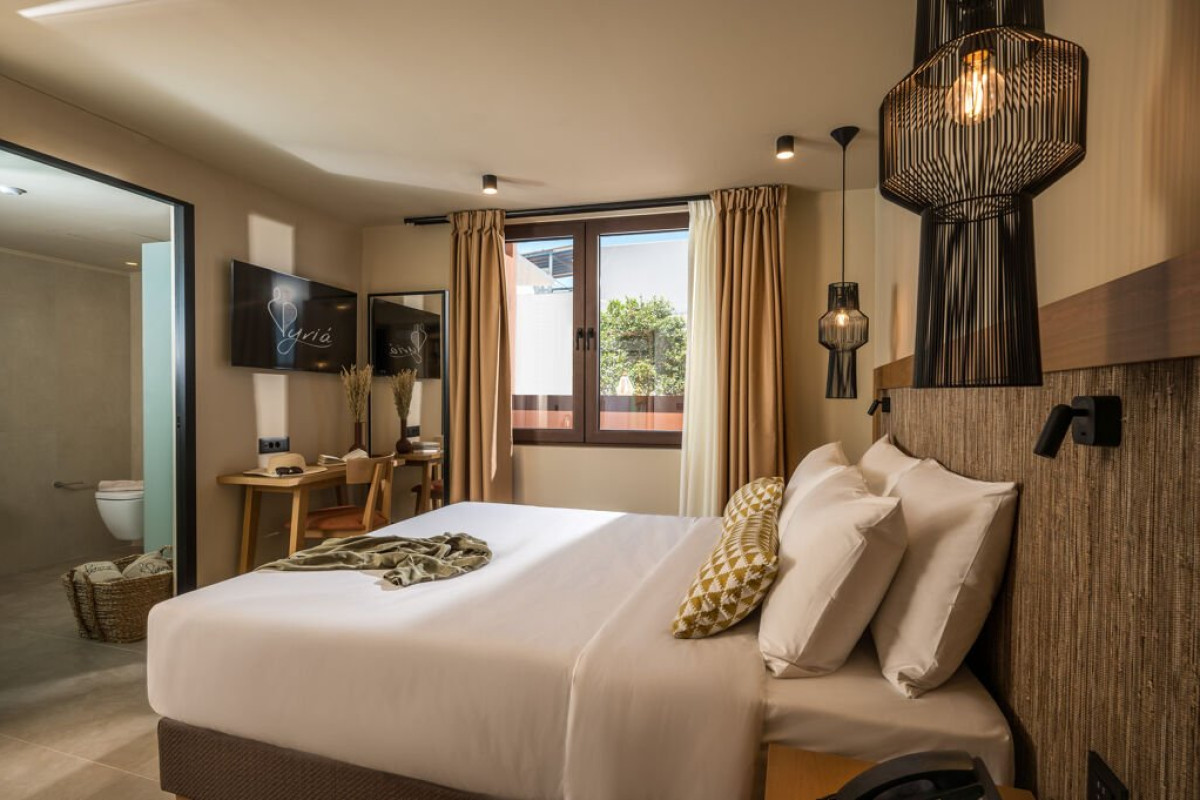 Pyria Hotel
