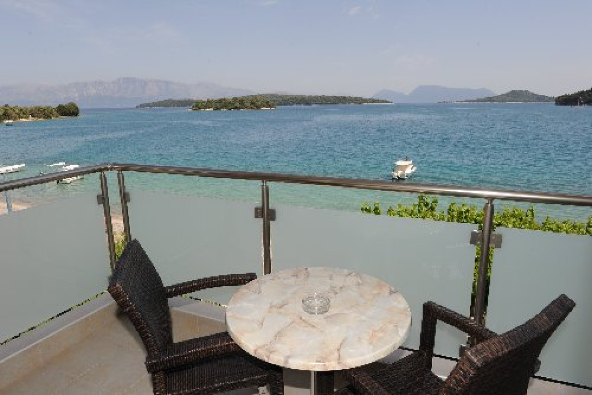 Armeno Beach (NIDRI)