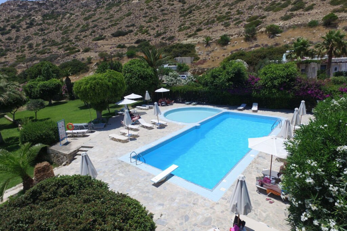 Valley Village Hotel