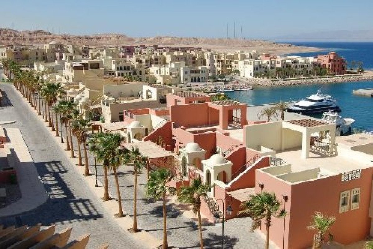 Marina Plaza