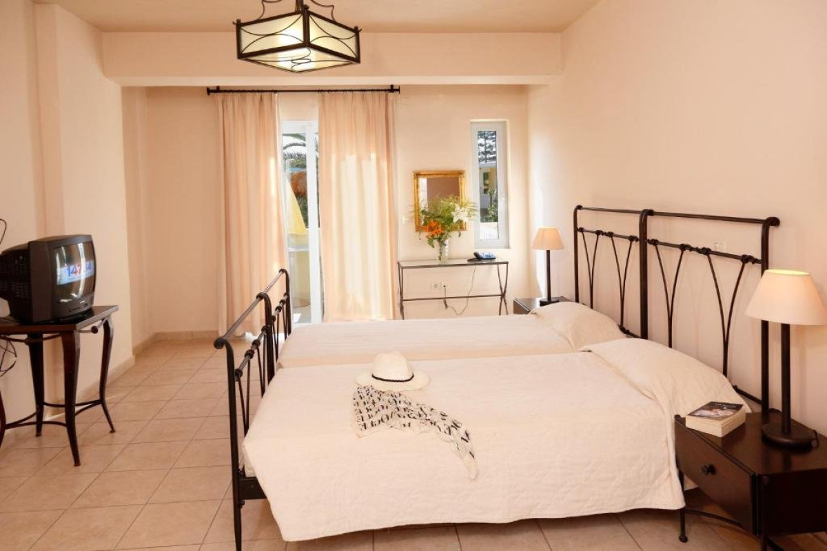 Lambrinos Suites (K)
