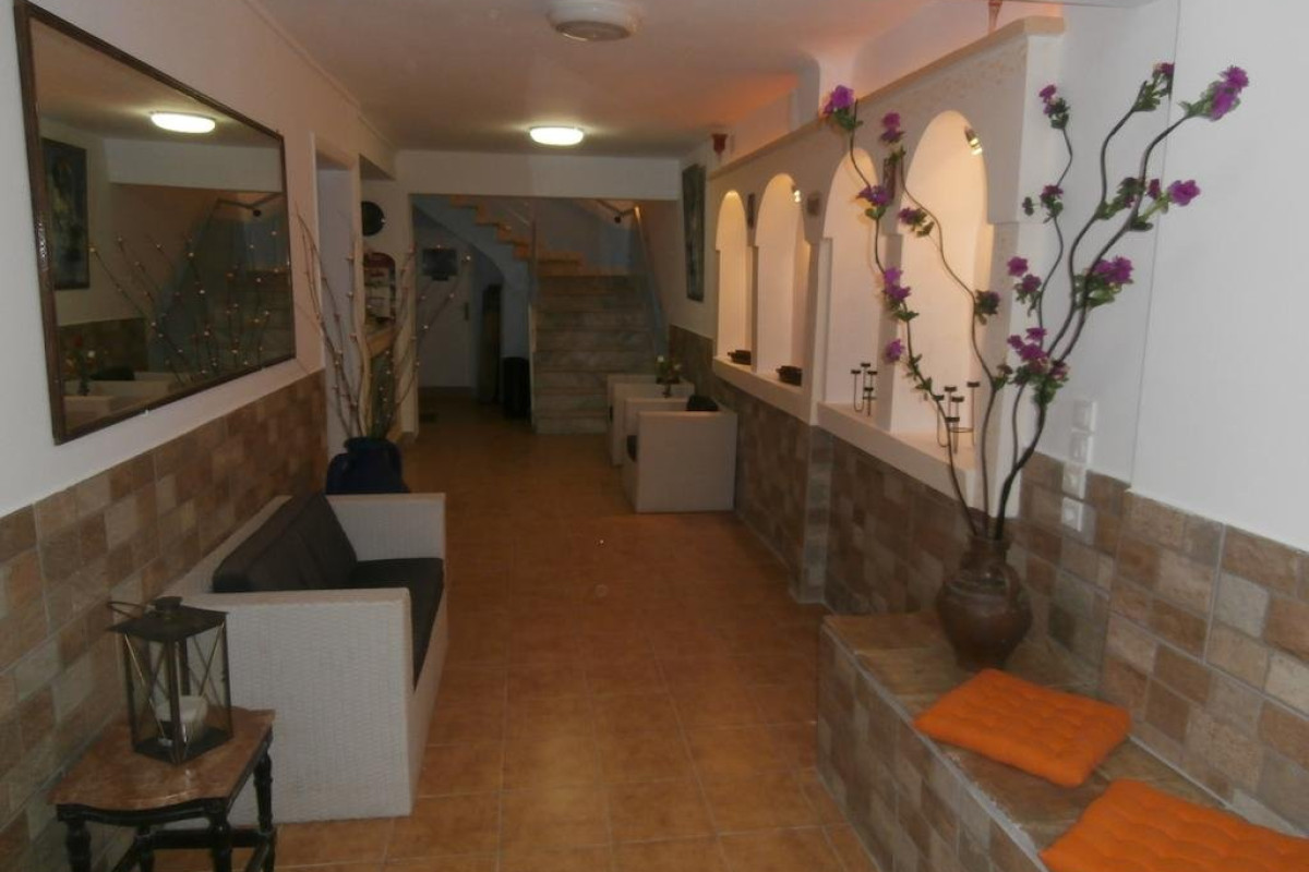 Narkissos 2* (Kamari - Santorini)