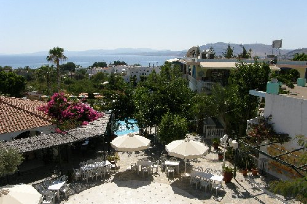 Pefkos Garden
