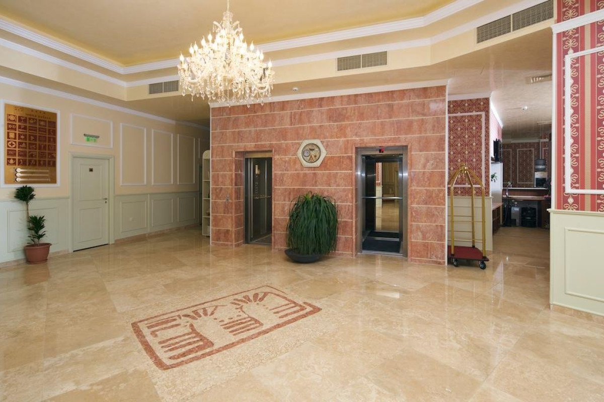 Mena Palace