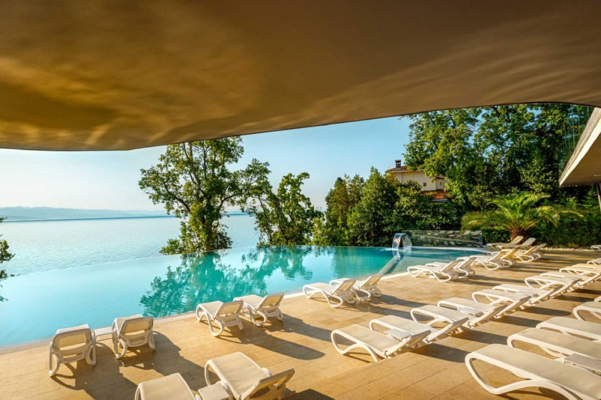 Grand Hotel Adriatic II (Opatija)