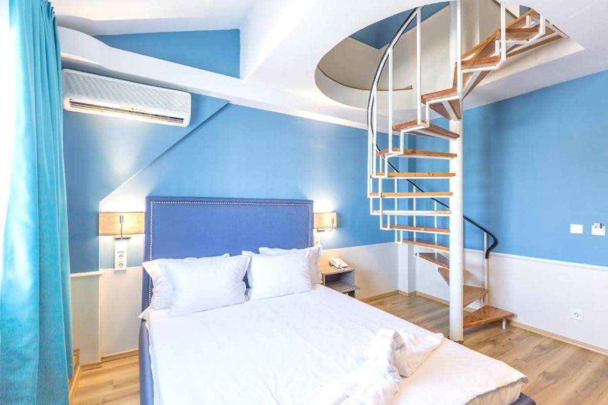 BOULEVARD BOUTIQUE HOTEL