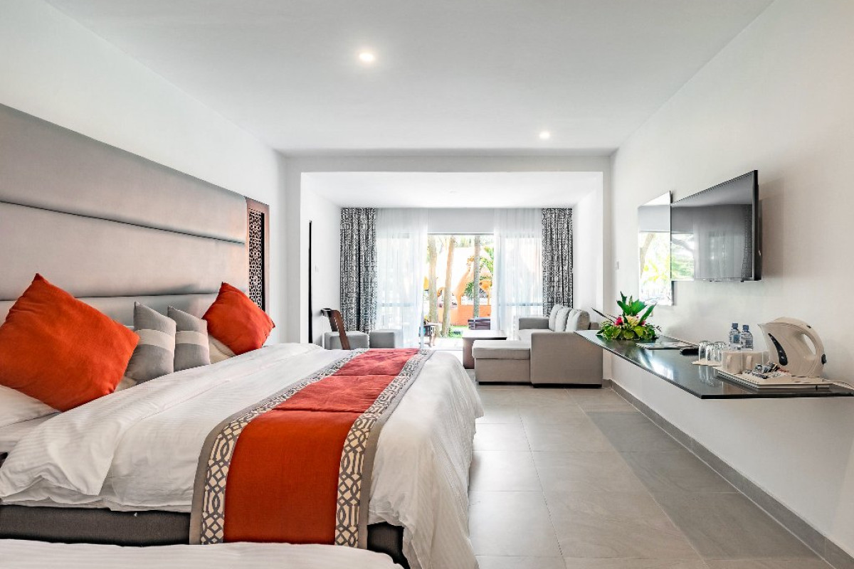 Southern Palm Beach Resort