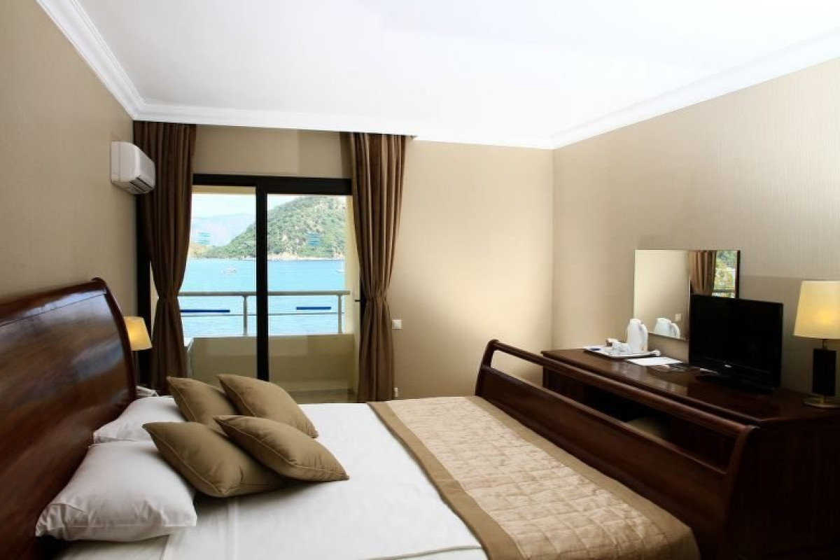 MUNAMAR BEACH RESIDENCE HOTEL (Adults Only 14+)