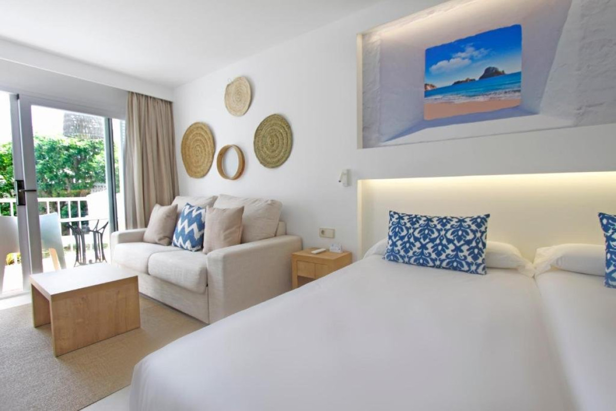 PORTINATX BEACH CLUB HOTEL