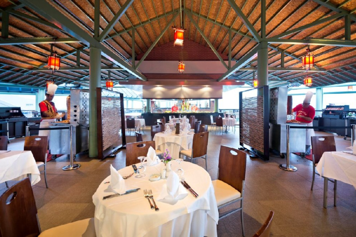 LIMAK LARA DE LUXE HOTEL
