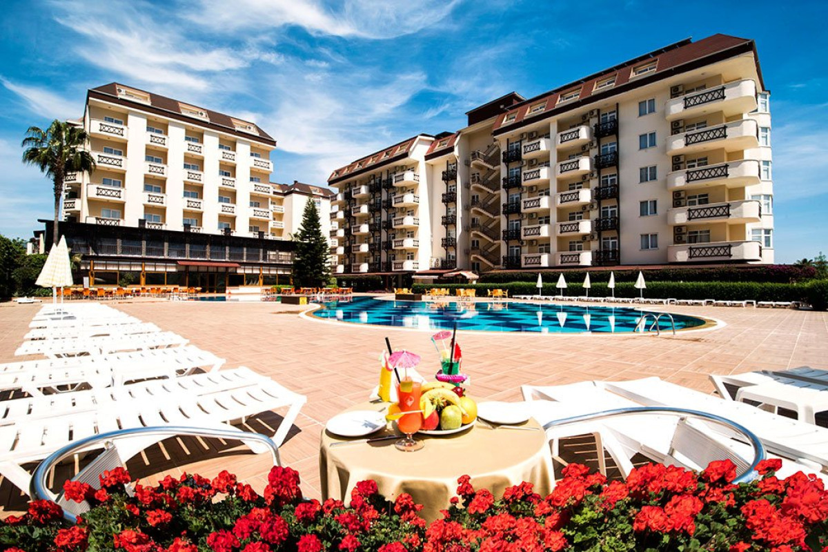 TITAN GARDEN HOTEL