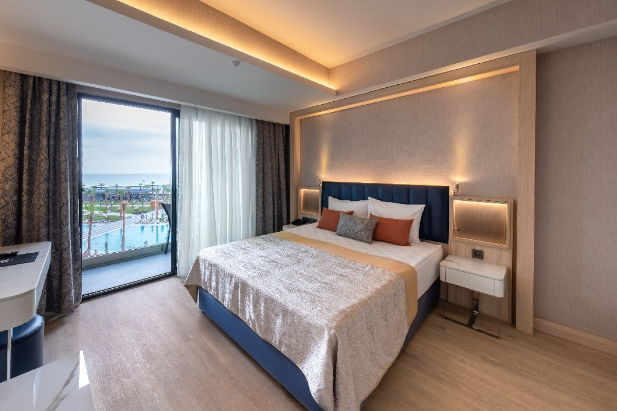 LAGO HOTEL (EX. AZURA DELUXE RESORT SORGUN)