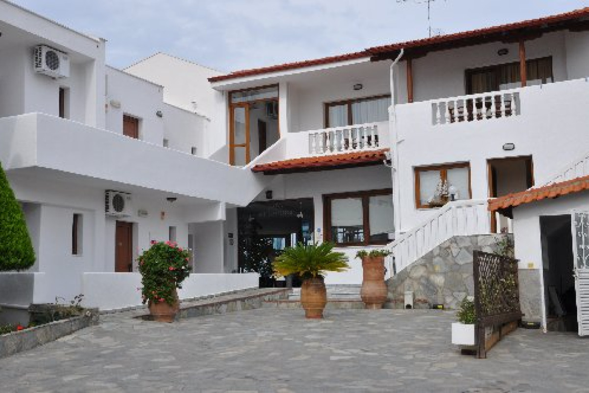 Akti Ouranoupoli (Ouranoupolis, Athos)