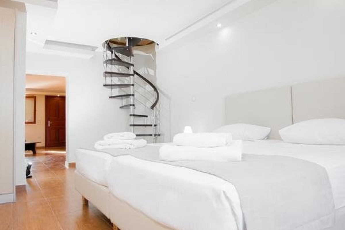 Splendour (recomandat 4* superior)