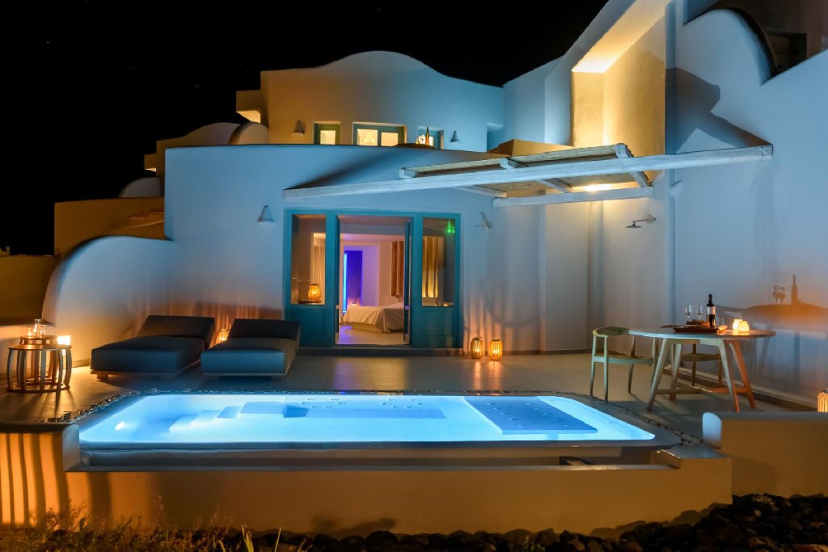 Neptune Luxury Spa Suites