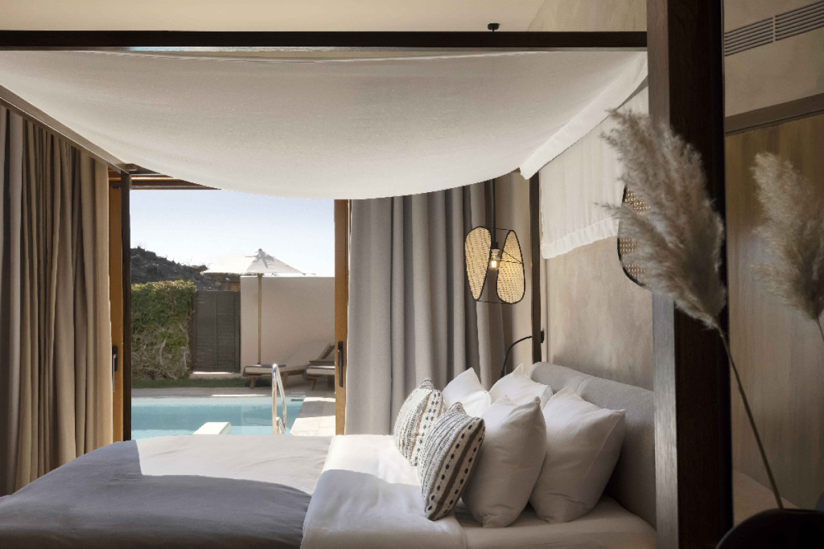 Aulus Lindos Rhodes, Curio Collection By Hilton