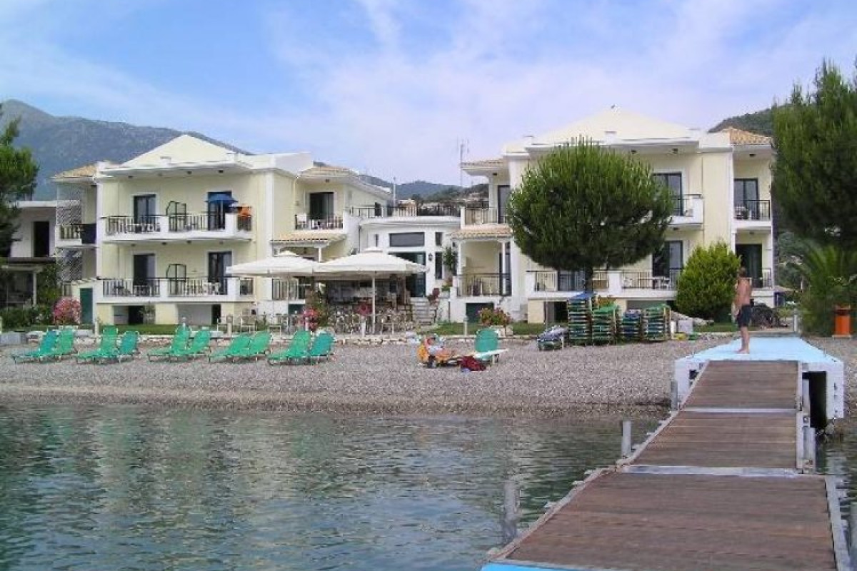 Madouri Beach (Nidri Area)