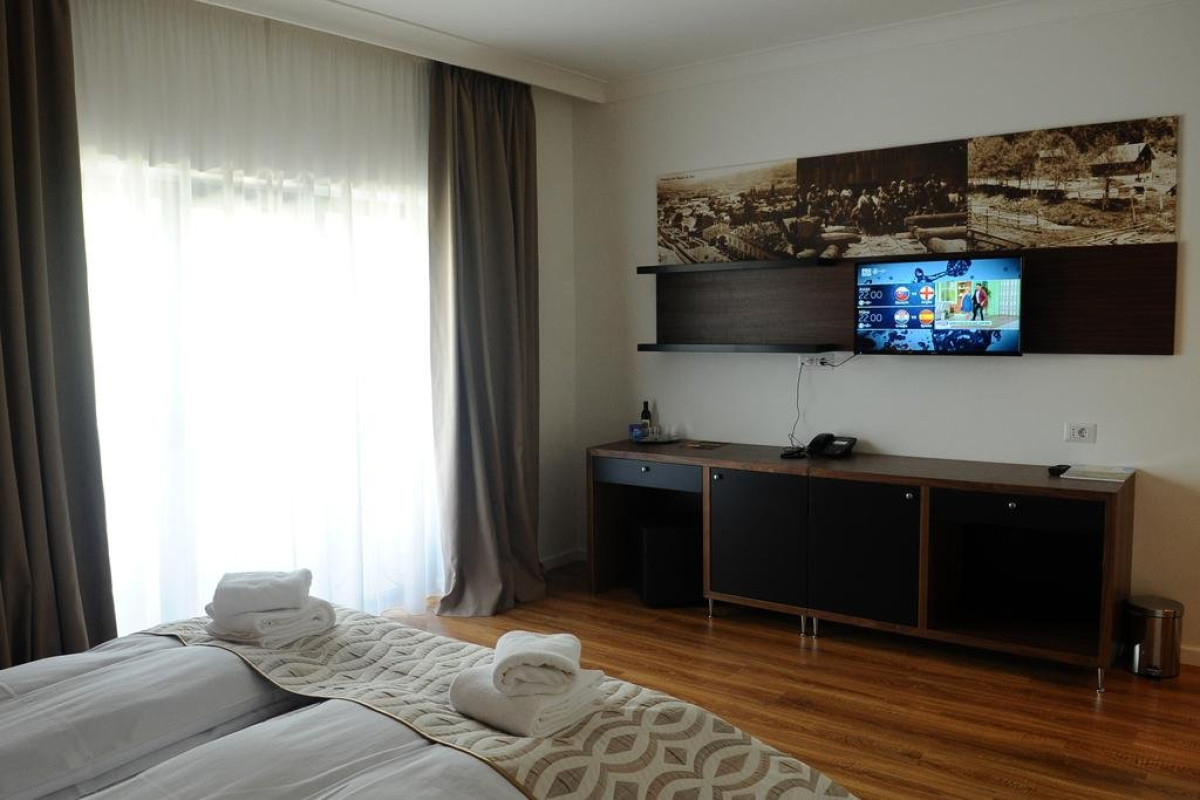 Mirage Resort (Viseul de Sus)