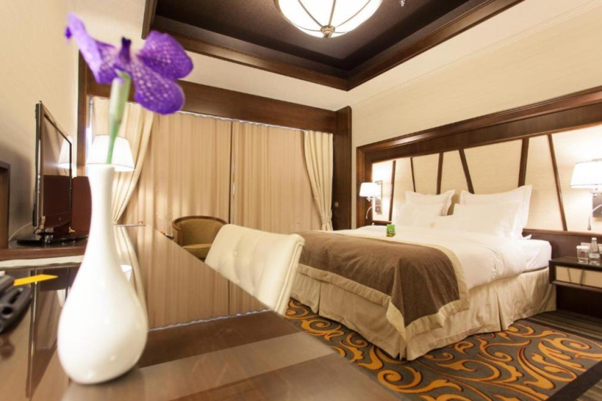 Hotel Metropolis..