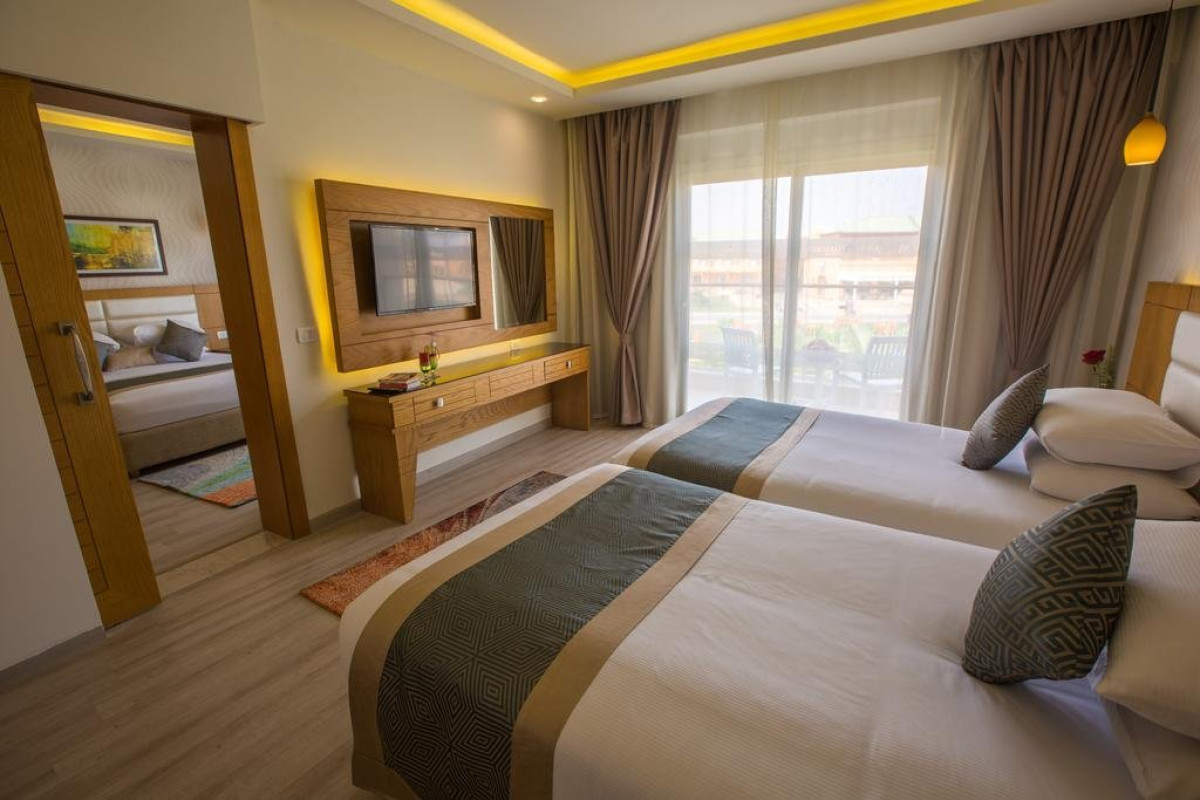 AQUA BLU SHARM