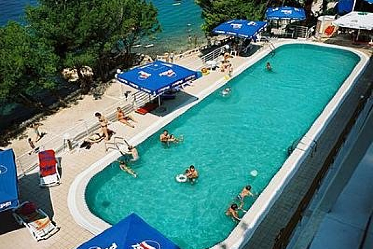 Hotel Aurora (Podgora)