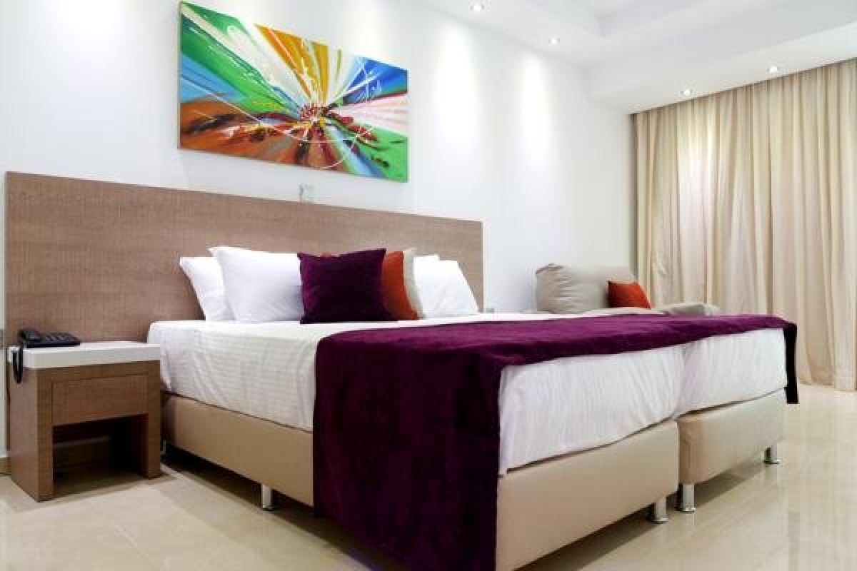AMETHYST NAPA HOTEL