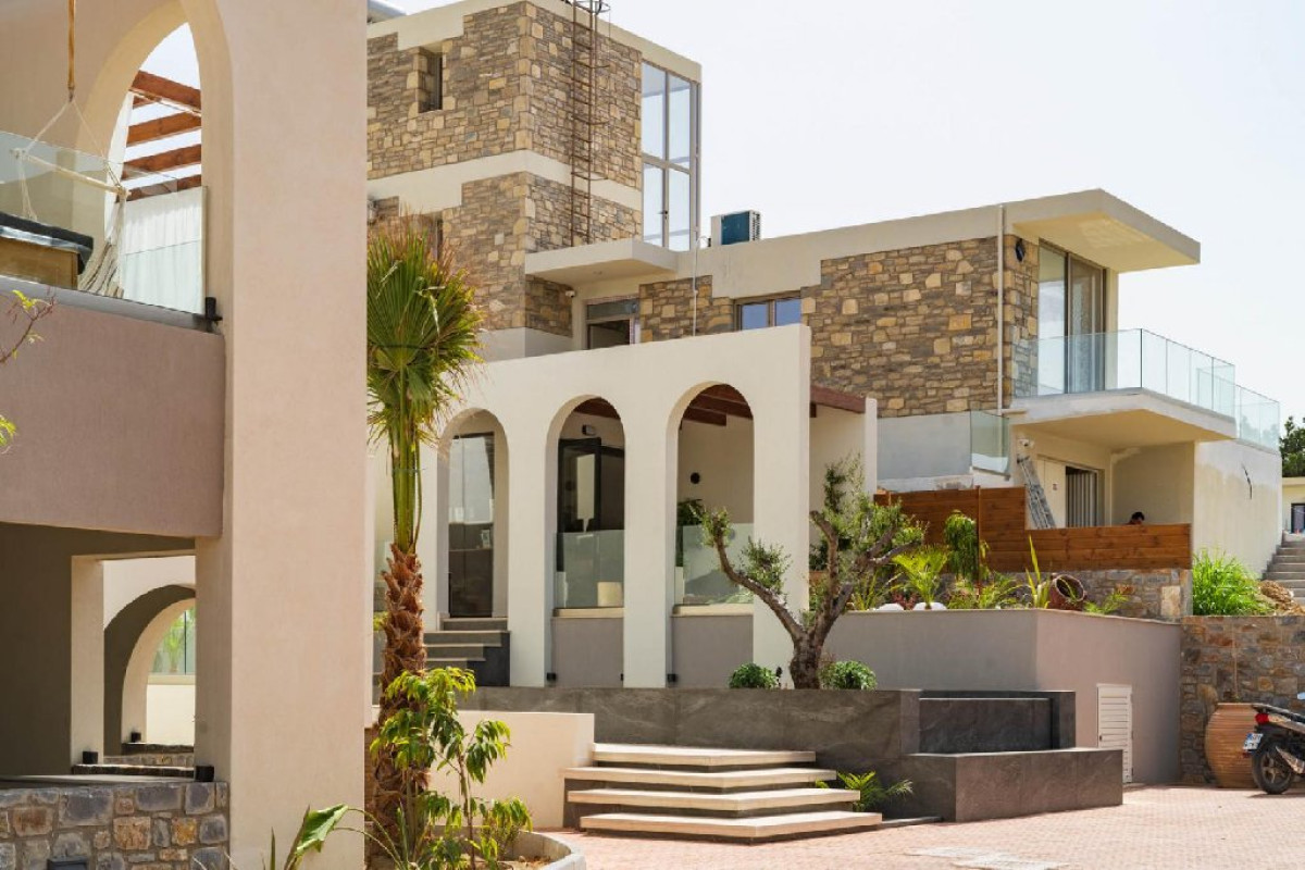 VAYA SUITES OMILOS HOTELS