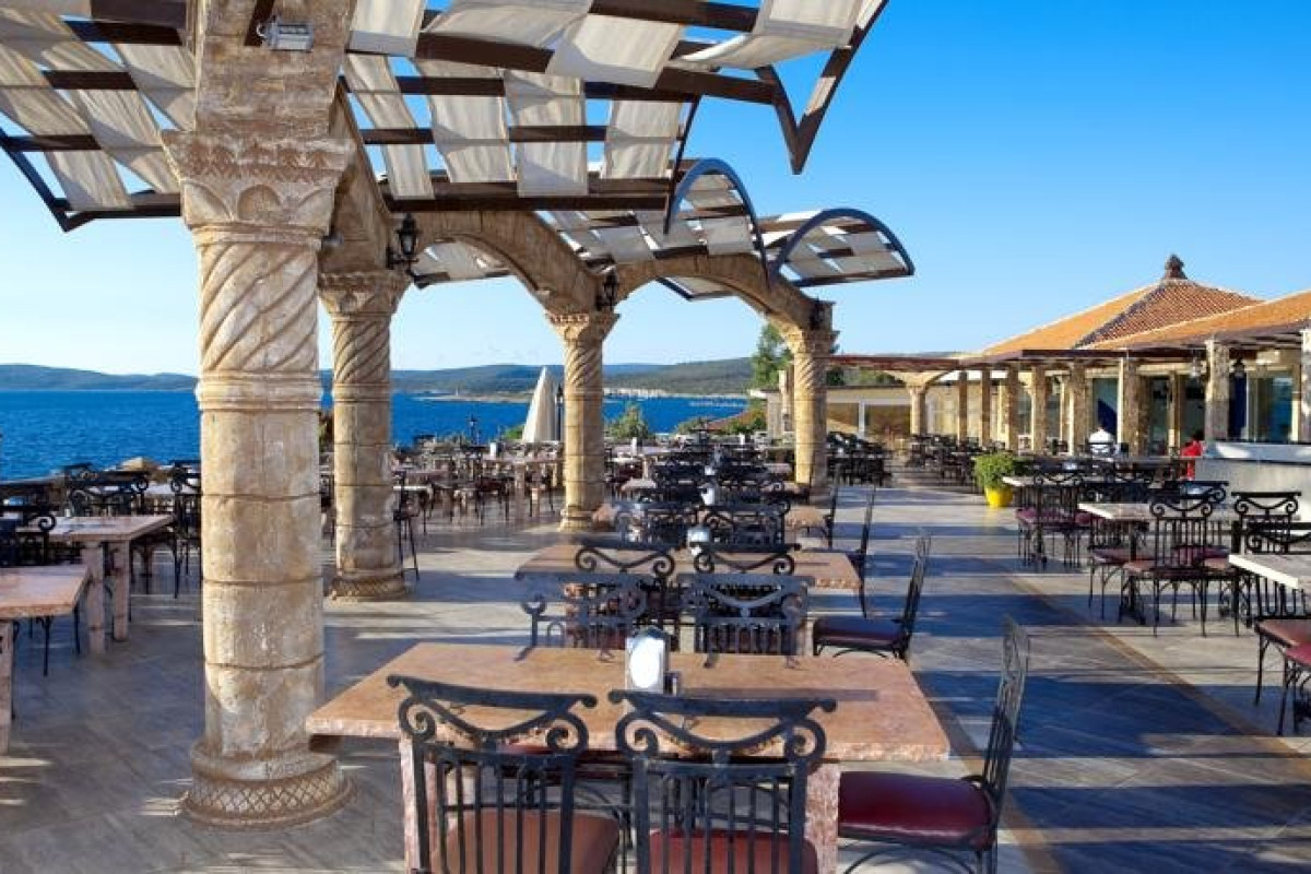 CLUB RESORT ATLANTIS