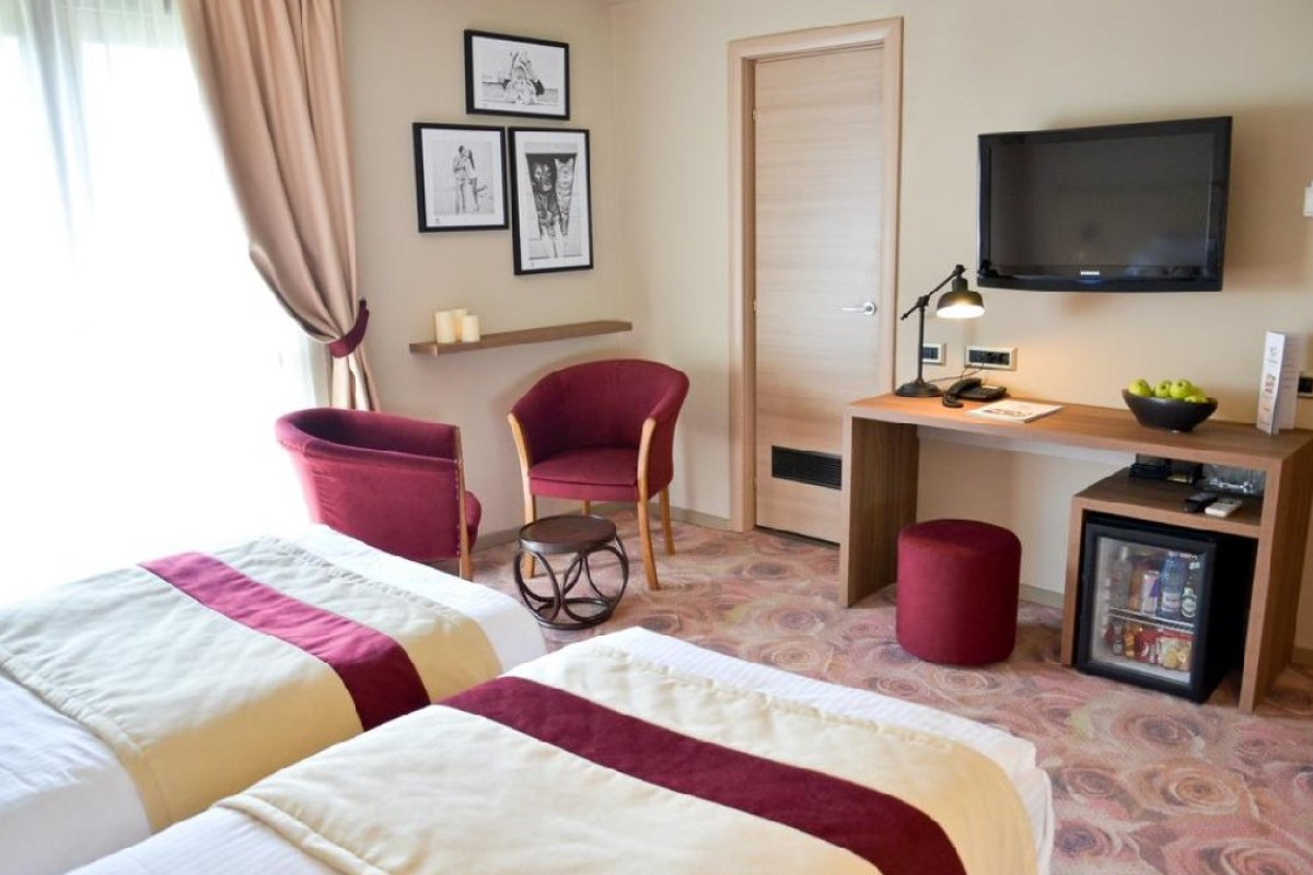 Hotel Capitolina City Chic
