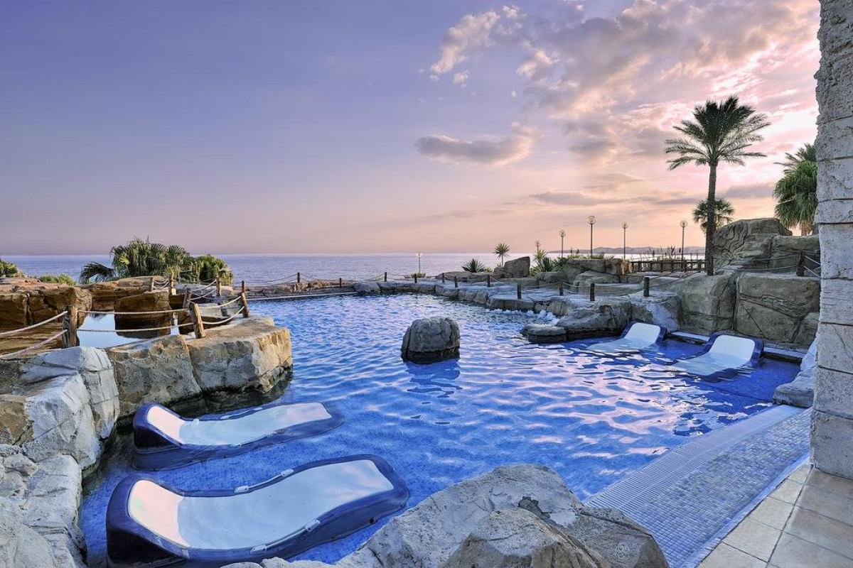 Holiday World Polynesia Hotel (Benalmadena)