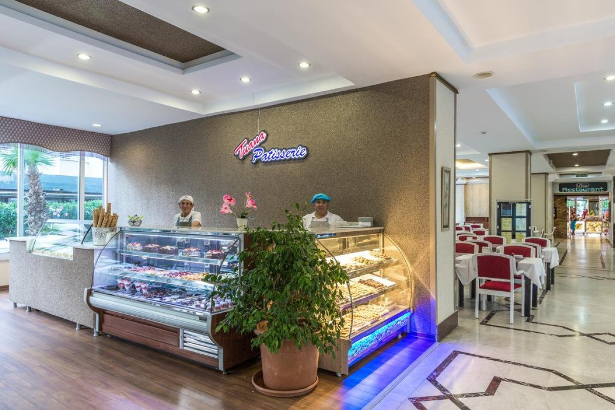 LETOILE BEACH HOTEL