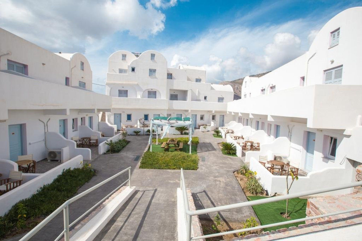 Odysseas (Perivolos - Santorini)
