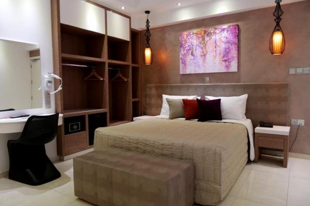 AMETHYST NAPA HOTEL