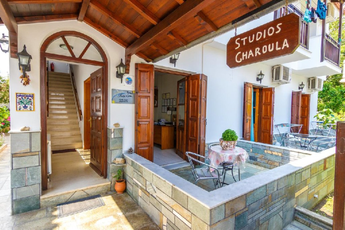 Charoula Studios and Maizonettes - Platanias