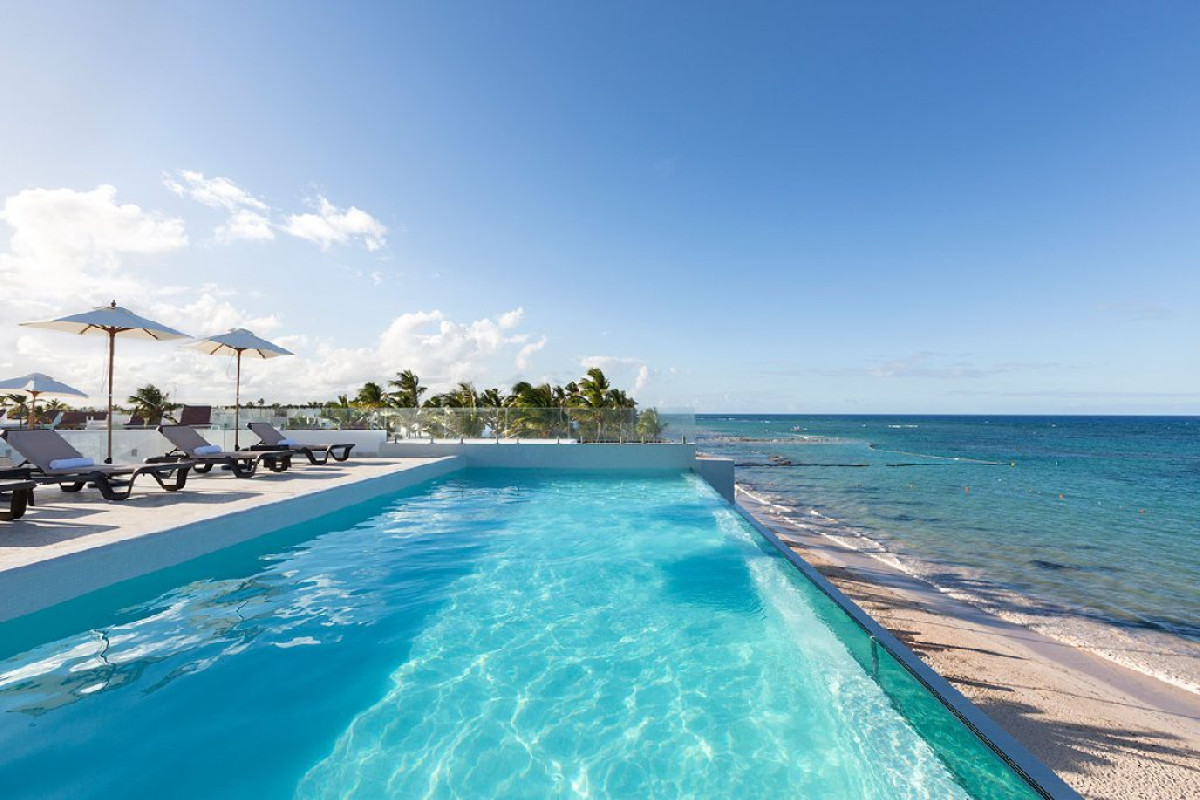 WHALA! BAVARO