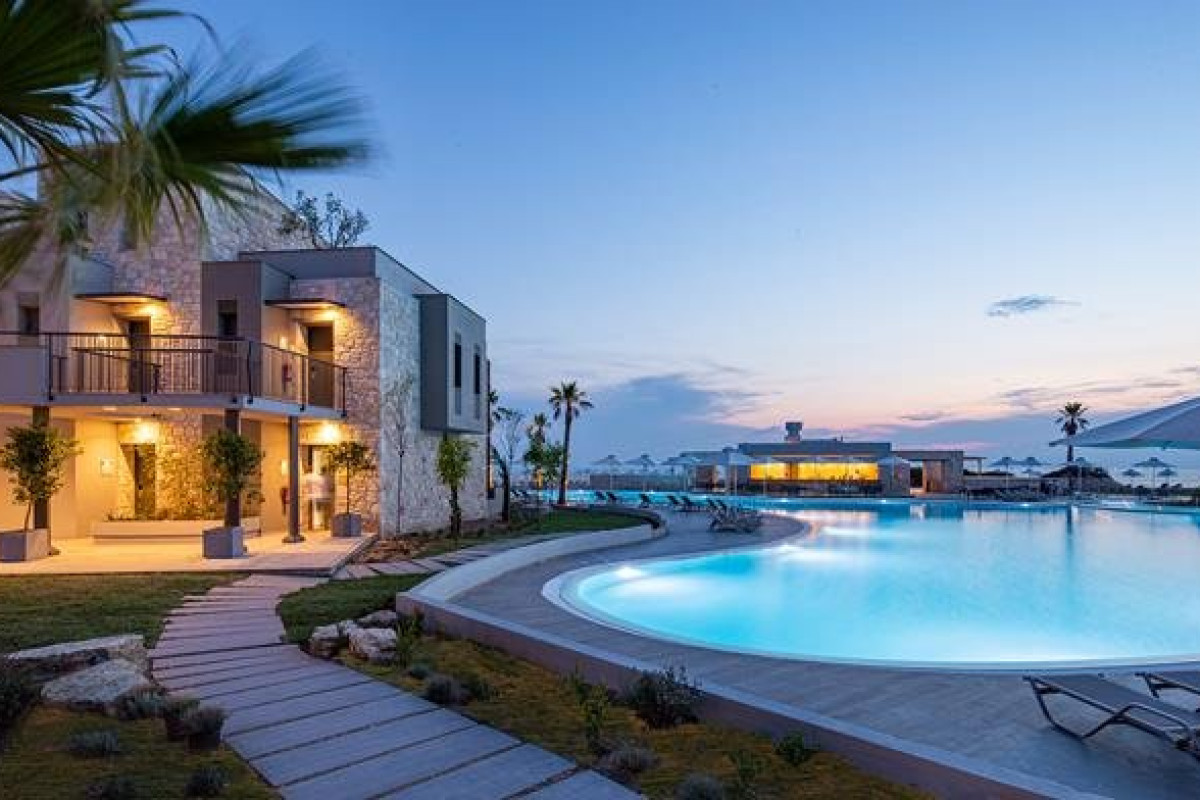 Portes Lithos Luxury Resort (Potidea, Kassandra)