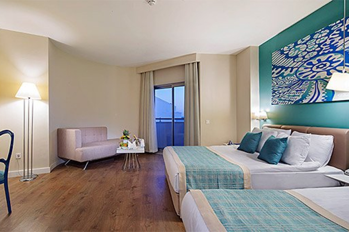 SEASHELL RESORT AND SPA