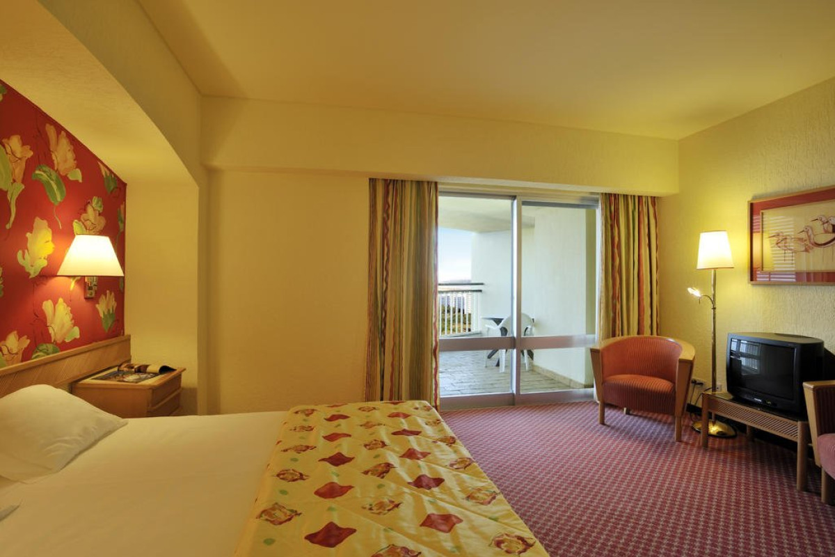 Pestana Delfim Beach and Golf Hotel