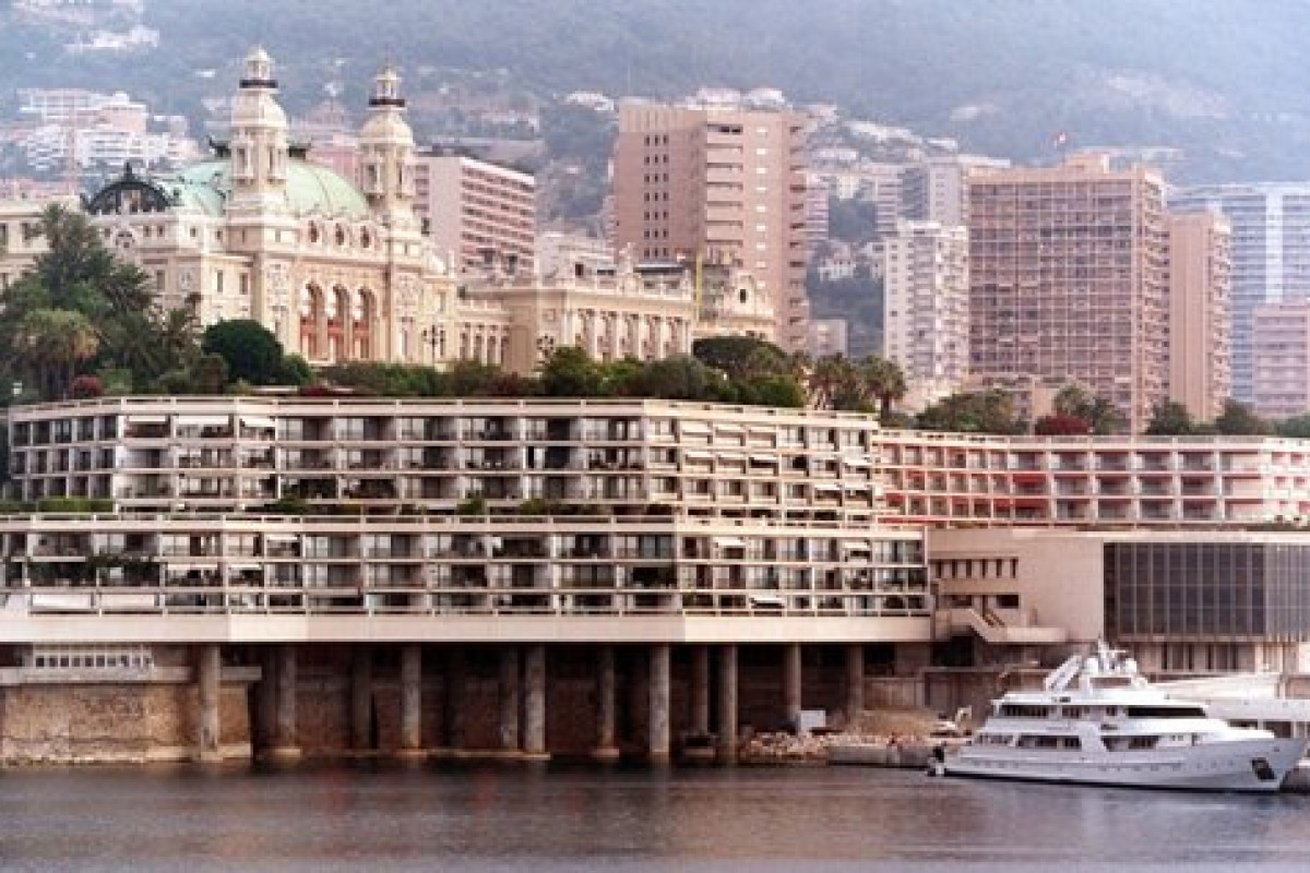 FAIRMONT MONTE CARLO