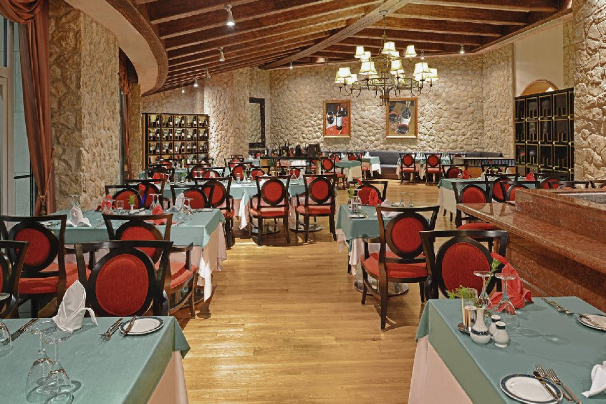 CALISTA LUXURY RESORT