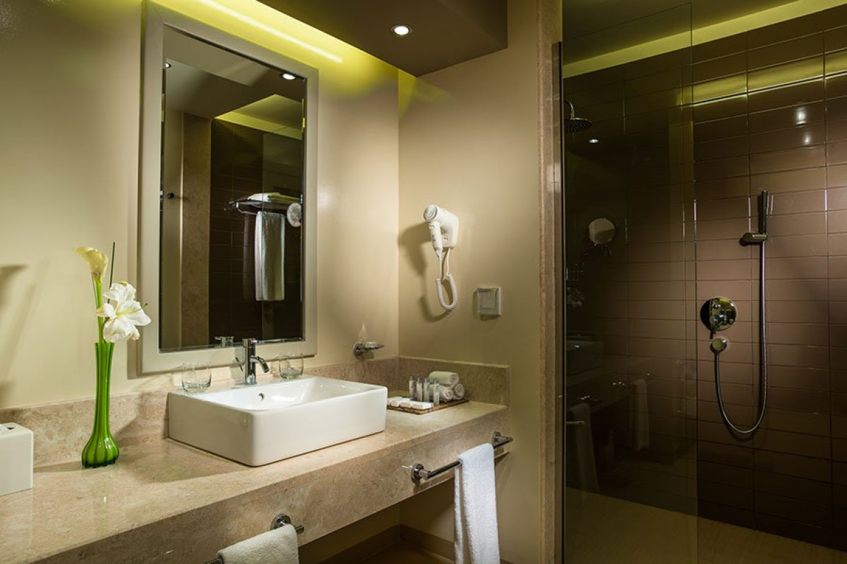 Al Fanar Hotel and Residences