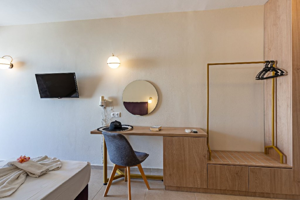 Kathrin Beach Hotel (Crete)