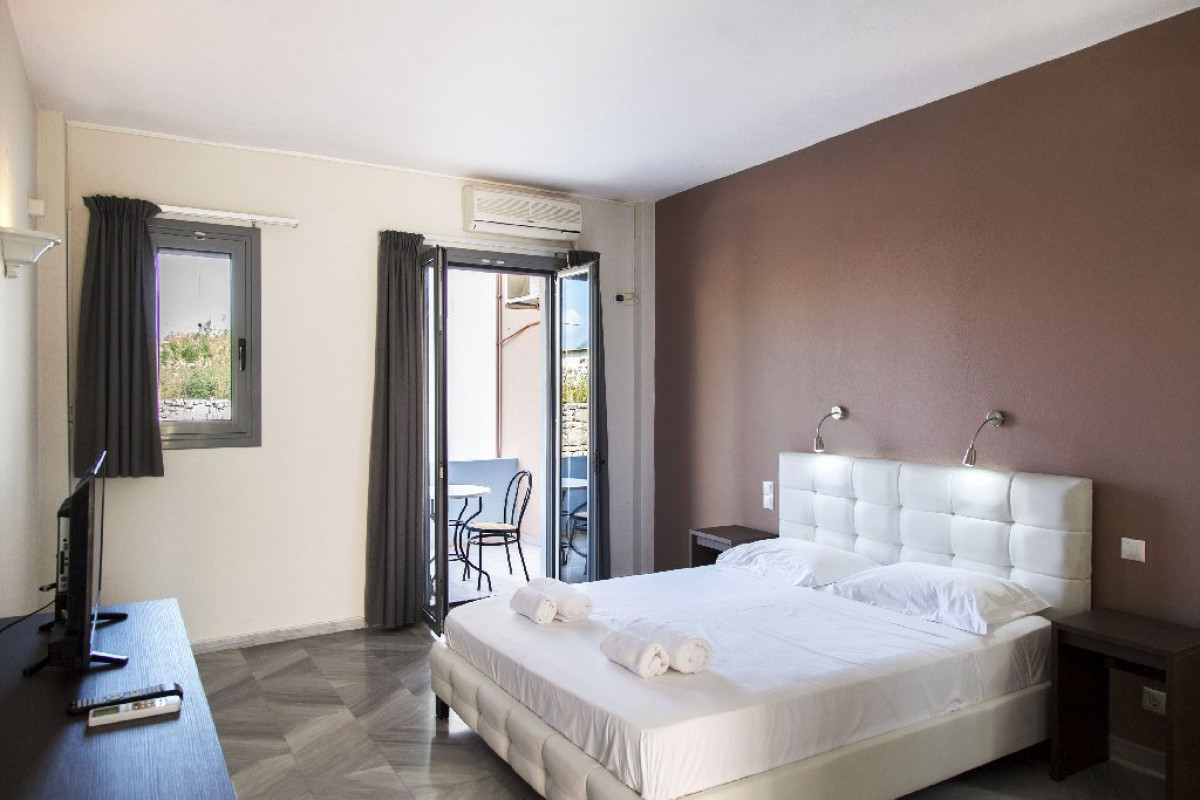 Armonia Hotel (Nidri Area)