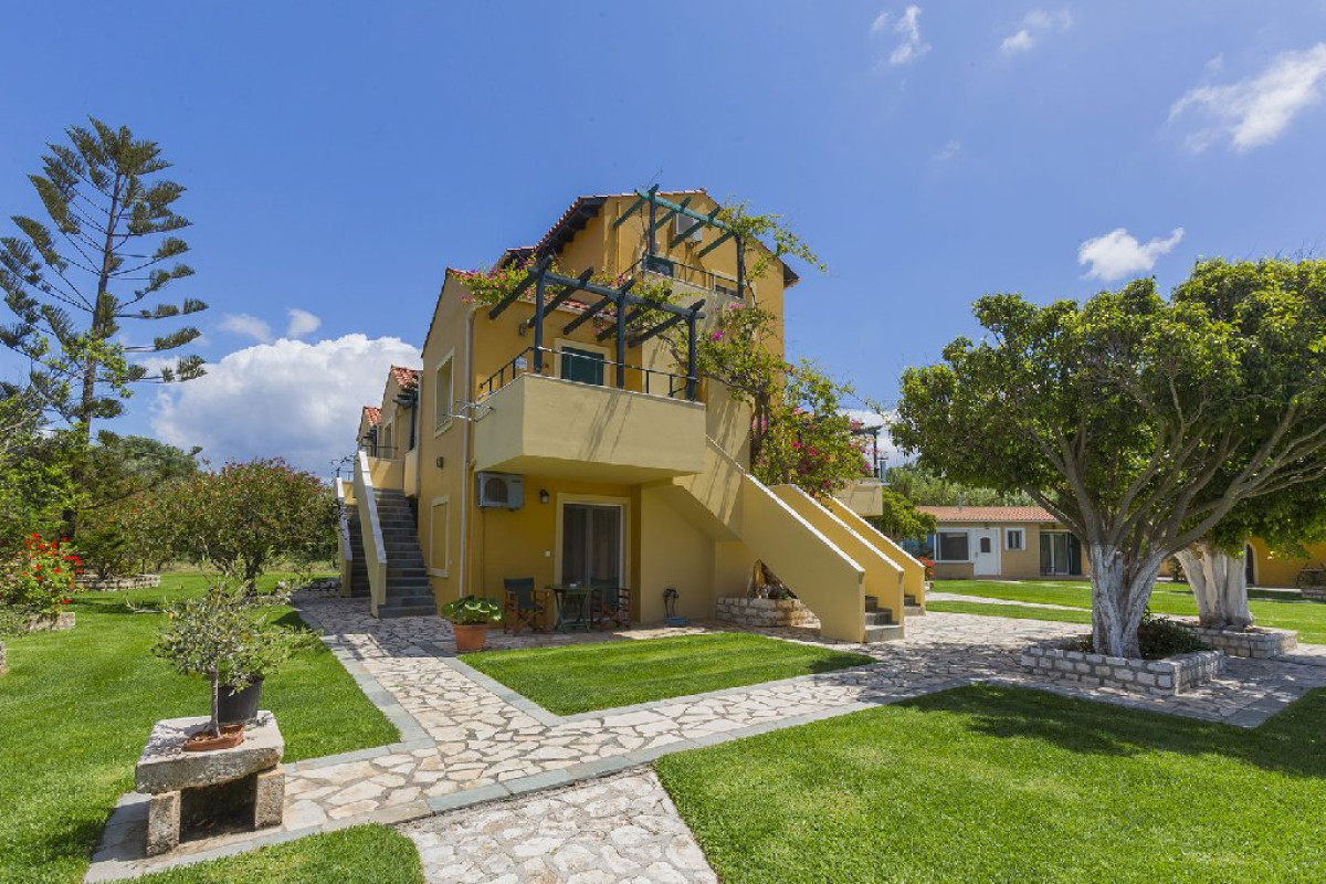 Sandy Beach Villas  Apartments