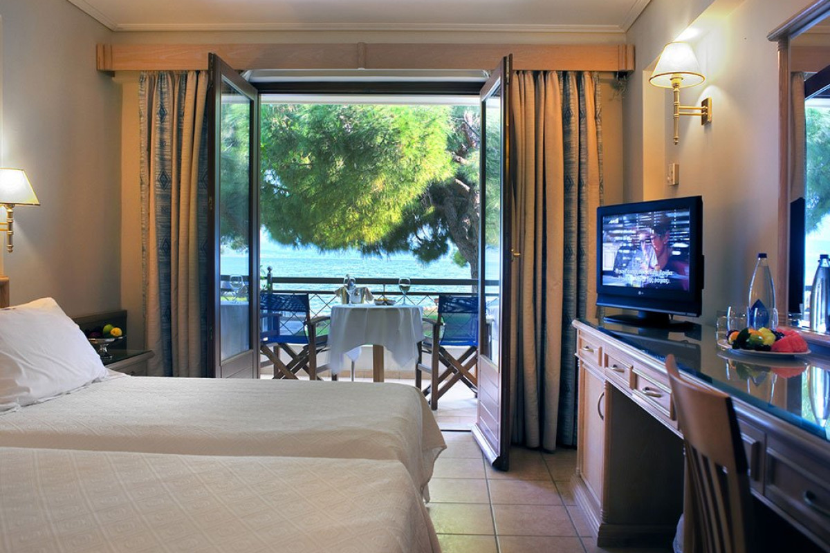 Negroponte Resort