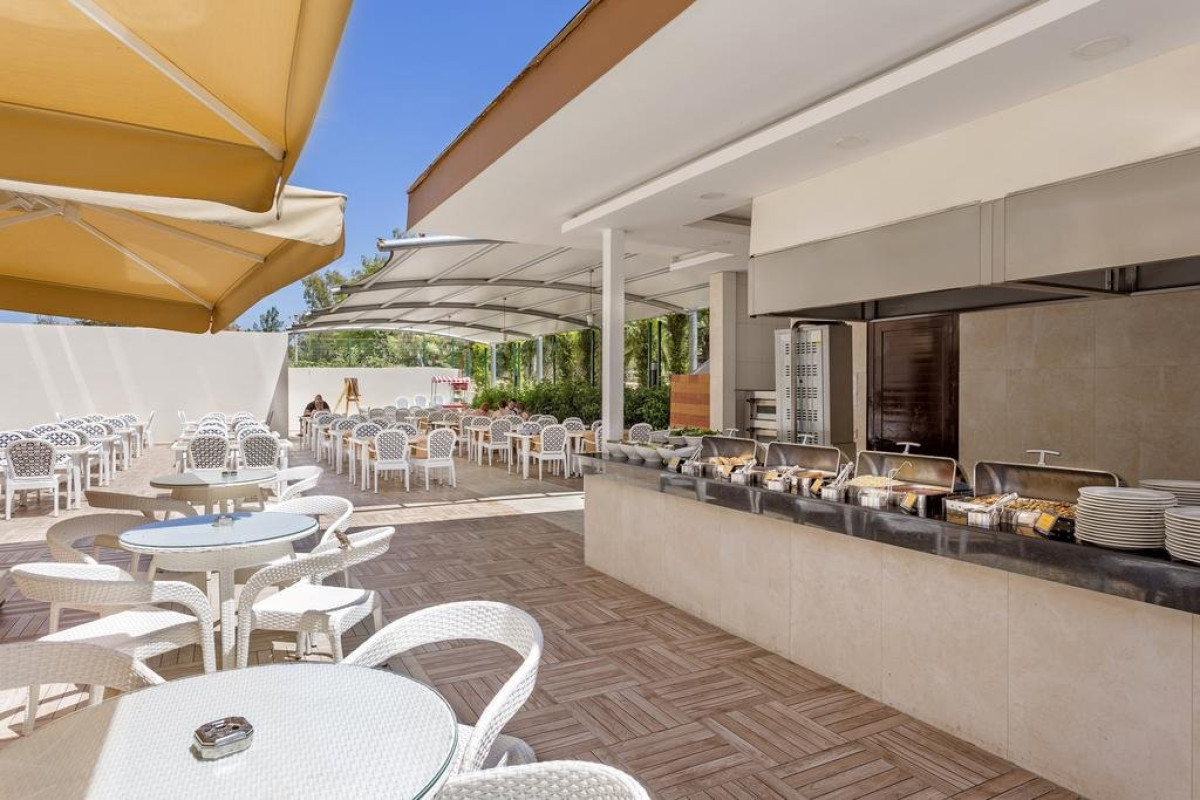 GLAMOUR RESORT AND SPA