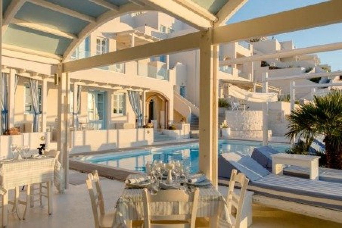 Andromeda Villas (Imerovigli - Santorini)